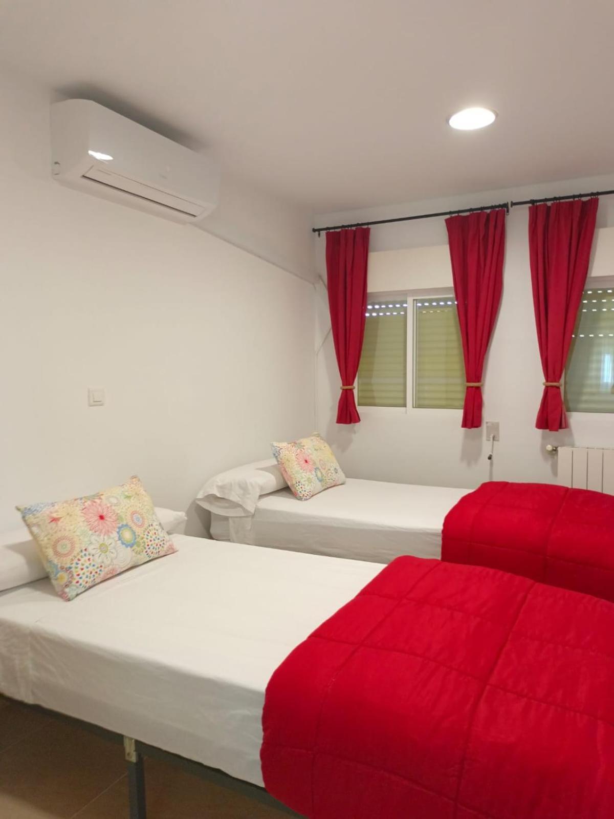 Albergue De Lujar 외부 사진